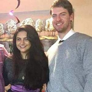 Meet your Posher, Melanie